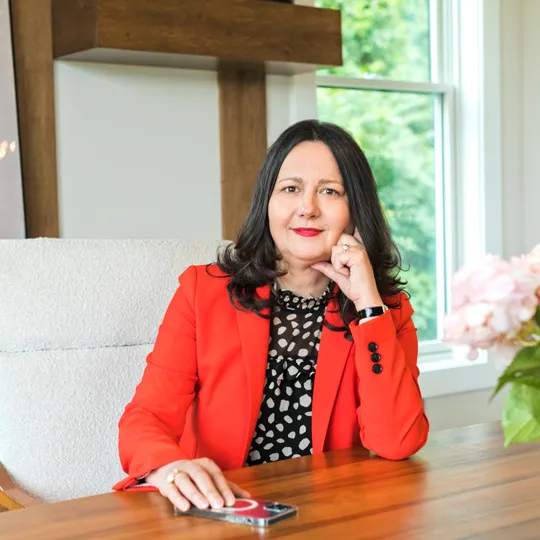 Valerie Greene, Agent in  - Compass