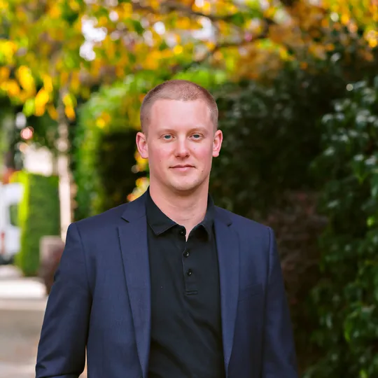 Lance Bullerwell, Agent in  - Compass