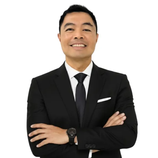 Jezer Manalastas, Agent in  - Compass