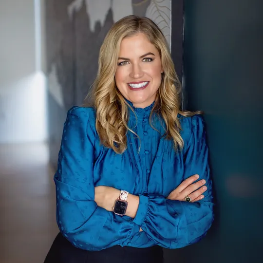 Ashley Olson, Agent in  - Compass