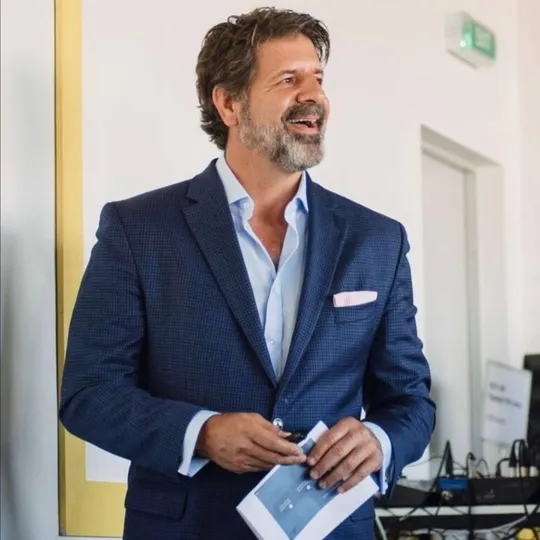 Michael Casey, Agent in  - Compass