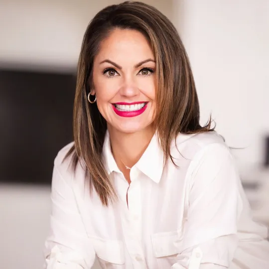 Gillian Kilroy, Agent in  - Compass