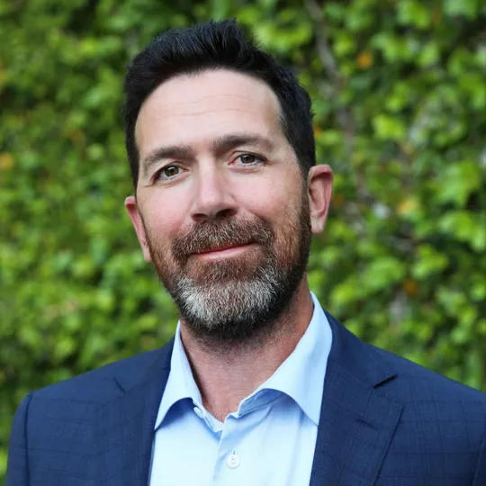 Adam Rimon, Agent in  - Compass