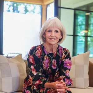 Lisa Warren's Profile Photo