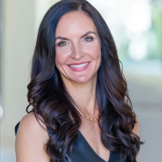 Jennifer Henry, Agent in  - Compass