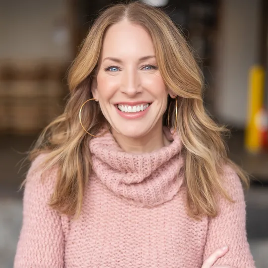 Amy Anderson, Agent in  - Compass