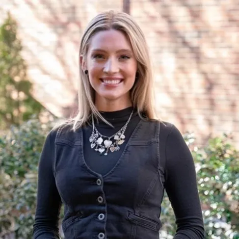 Camille Birkhead, Agent in  - Compass