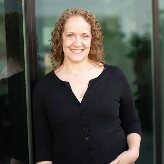 Renee Schoenberg, Agent in  - Compass