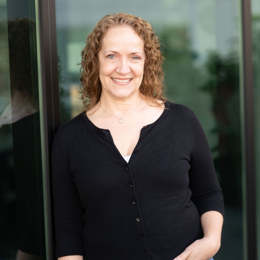 Headshot of Renee Schoenberg