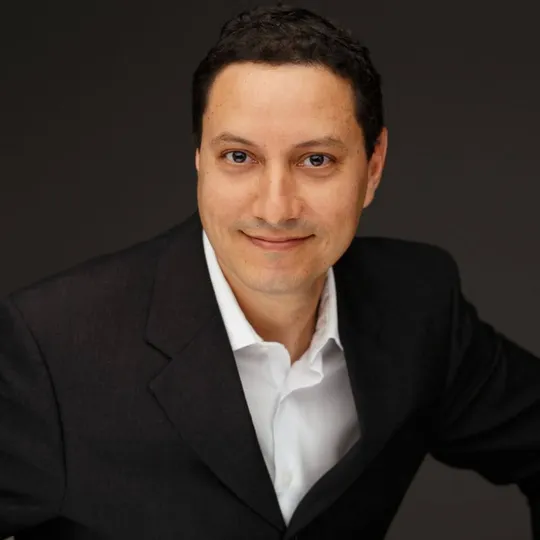 Francisco Bazan, Agent in  - Compass