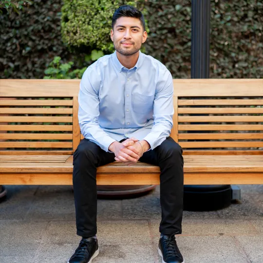 Yonathan Baltazar, Agent in  - Compass