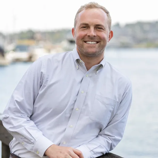 Tommy Kanuch, Agent in  - Compass