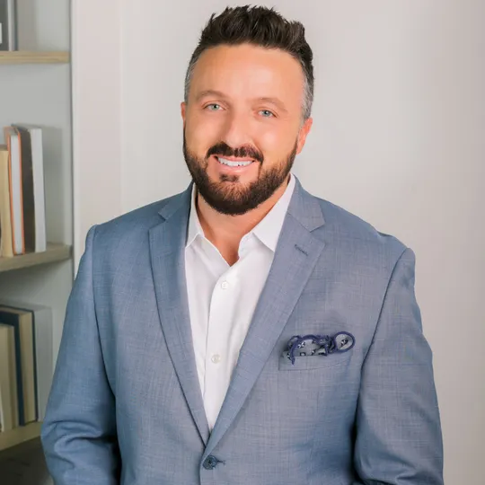 Steven James, Agent in  - Compass