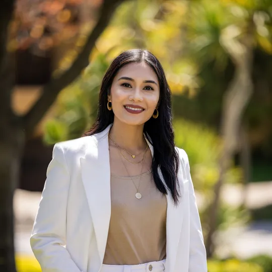 Jo Anne Santarromana, Agent in  - Compass