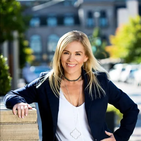 Jennifer Leavitt, Agent in  - Compass