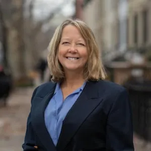 Kelly McAlinden, Agent in  - Compass