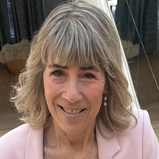 Yvonne Herron, Agent in  - Compass
