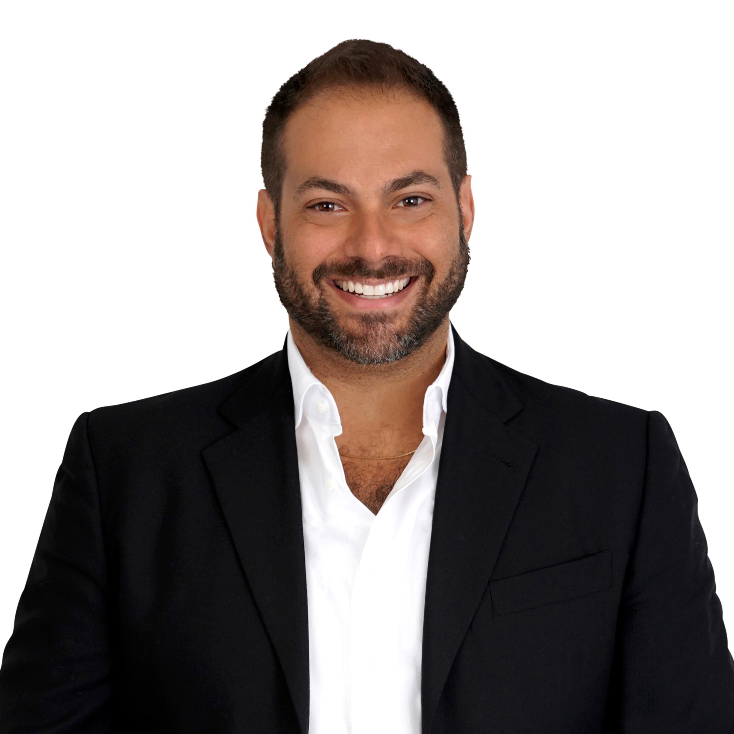 Headshot of Justin Gelcynski