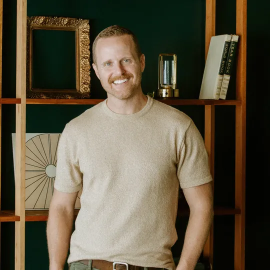 Robby Stone, Agent in  - Compass