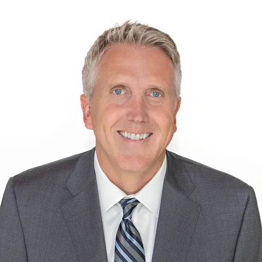 Chris Knox, Agent in  - Compass