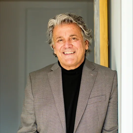 Fred Manfred, Agent in  - Compass