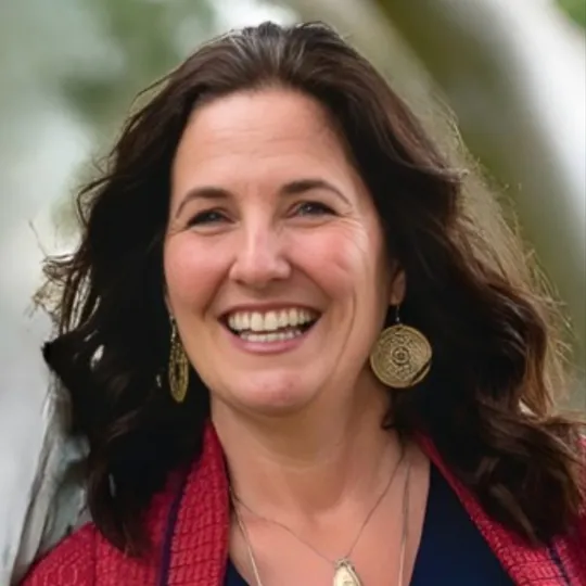 Heather Coombs Perez, Agent in  - Compass