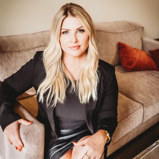Jenny Fowler, Agent in  - Compass