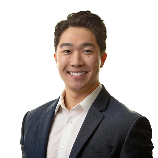 Chris Chang, Agent in  - Compass