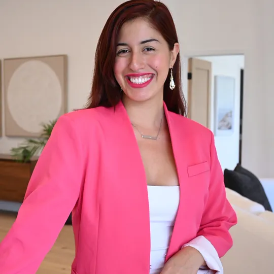 Sharon Acosta, Agent in  - Compass