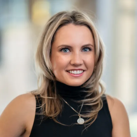 Kim Kelly, Agent in  - Compass