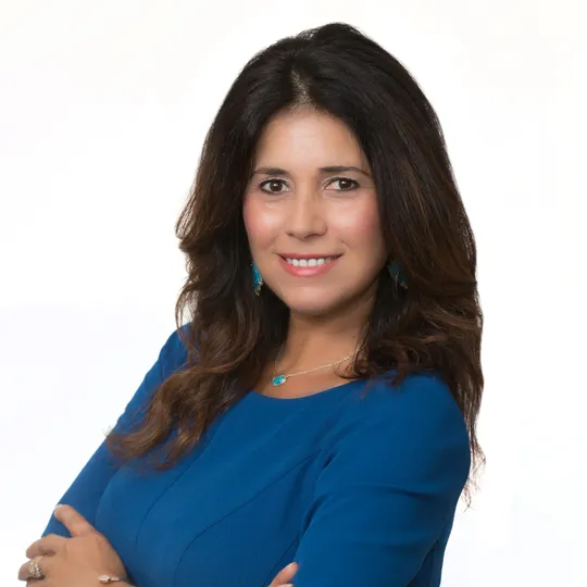 Marilyn Bonomo, Agent in  - Compass