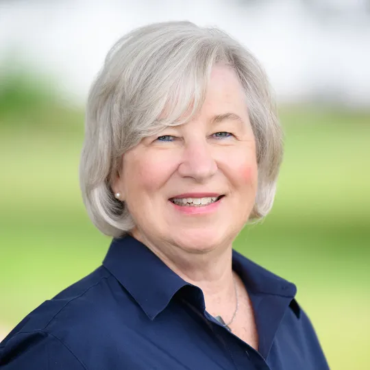 Karen Lovett, Agent in  - Compass