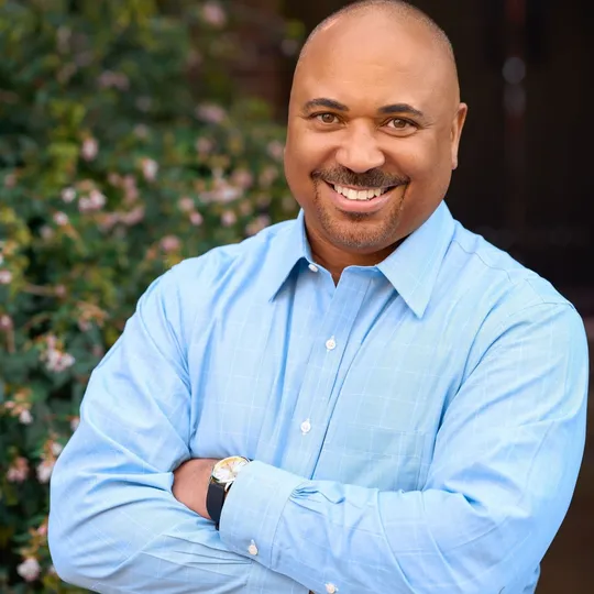 George Lima, Agent in  - Compass