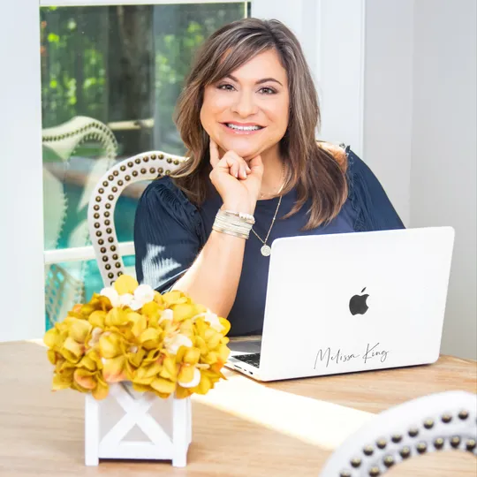 Melissa King, Agent in  - Compass