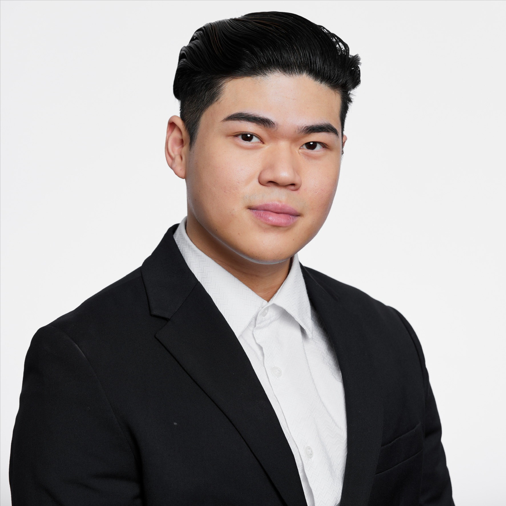 Headshot of Louis Tseng