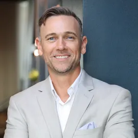 Chris Grillo, Agent in  - Compass