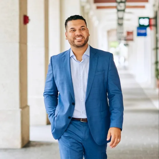 Jonathan Santiago, Agent in  - Compass