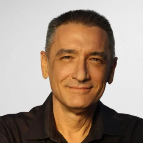 Eric Hapner, Agent in  - Compass