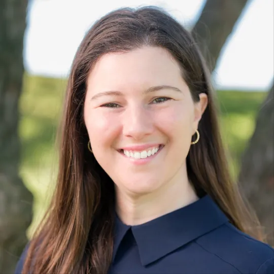 Serena Robinett, Agent in  - Compass