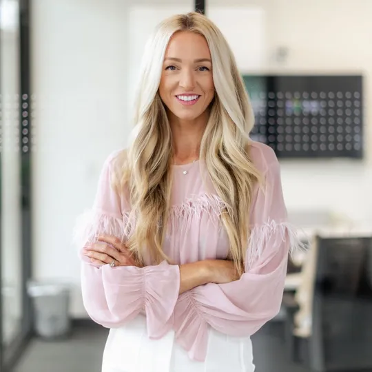 Christina West, Agent in  - Compass