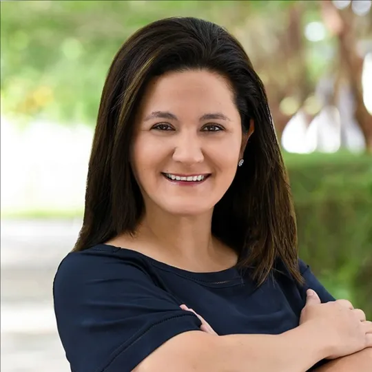 Jessica Jara, Agent in  - Compass