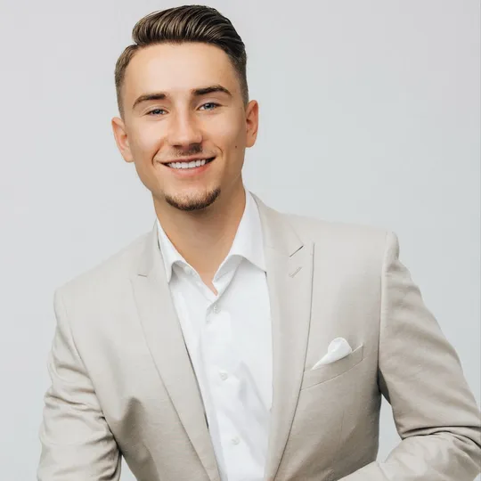 Mark Popach, Agent in  - Compass