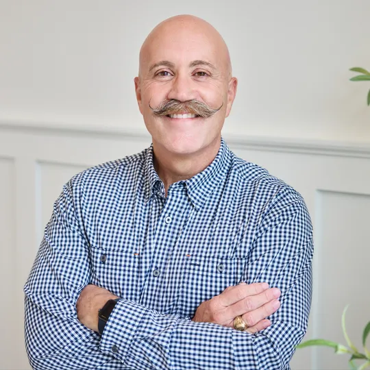 Chris Adams, Agent in  - Compass