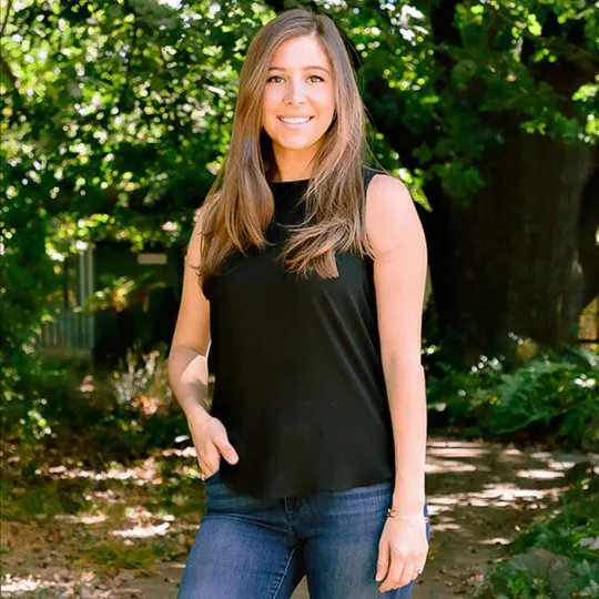 Kaitlin Gilbert, Agent in  - Compass