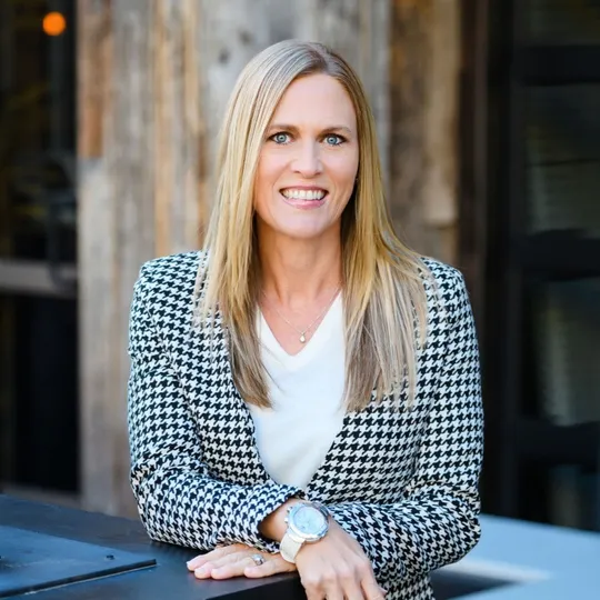 Jessica Curtis, Agent in  - Compass