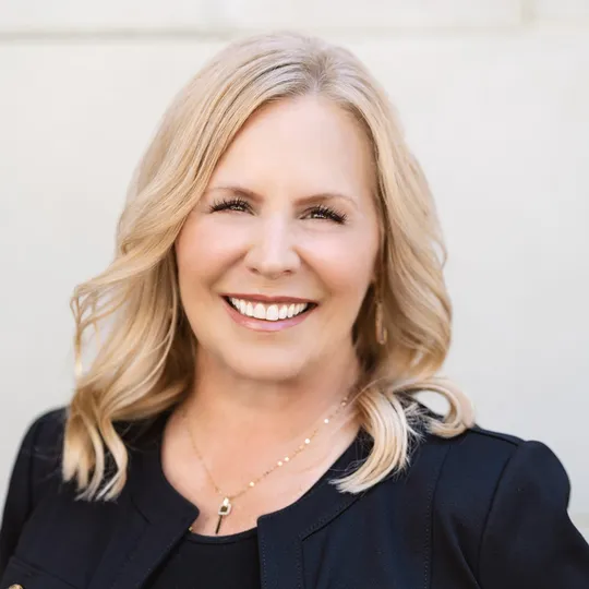 Shelley Korn, Agent in  - Compass