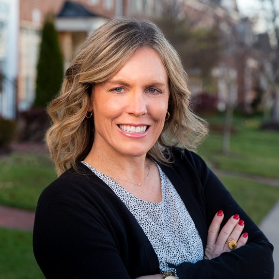 Headshot of Rebecca Rushforth