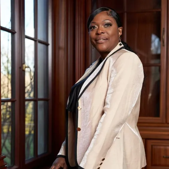 Jennie Lambert, Agent in  - Compass