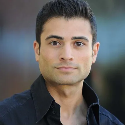 Hryer Kaprealian, Agent in  - Compass