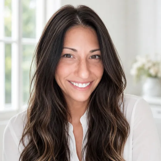 Dana Julien, Agent in  - Compass